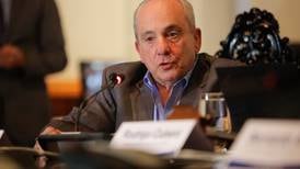 Alberto Dent, presidente de Conassif: Banca podrá readecuar créditos de forma ilimitada para salvar a clientes